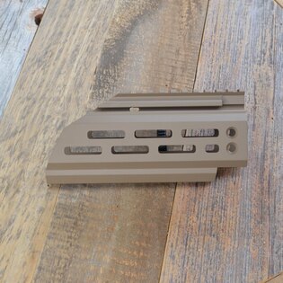 Uhlové predpažbie M-LOK® 6,84" CZ EVO 3 Scorpion HB Industries®