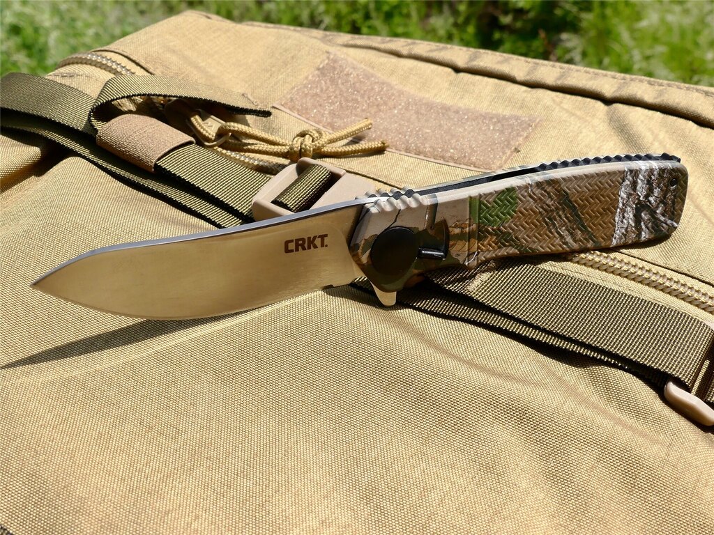 Zatvárací nôž Homefront™ Hunter CRKT® - Camo